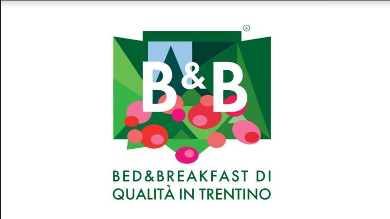B&B Haus Senter Trambileno Екстериор снимка